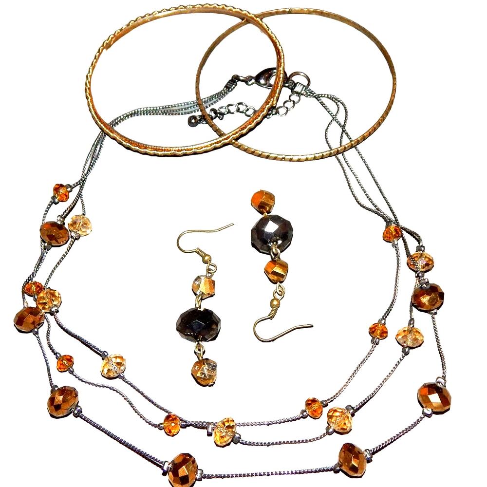 All That Vintage Sparkles~ That Quintessential Necklace Earrings & Bracelet Set